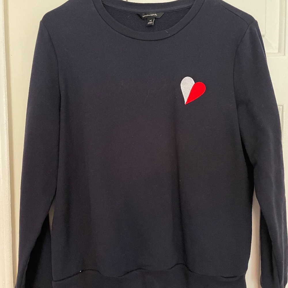 Banana Republic heart sweatshirt  Medium